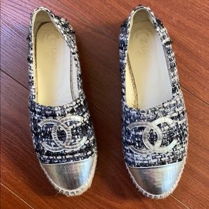 Gorgeous Chanel flats (NEW)